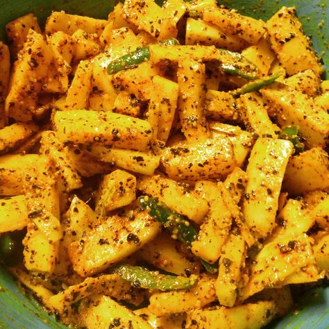 Traditional Nepali Radish Pickle: Radish,Turmeric,Mustard,Green Chillies!!! Radish Pickle Recipe, Salad Recipe Vegetarian, Radish Pickle, Homemade Potato Salad, Nepalese Food, Salad Potato, Homemade Potato Salads, Nepali Food, Mixed Pickle