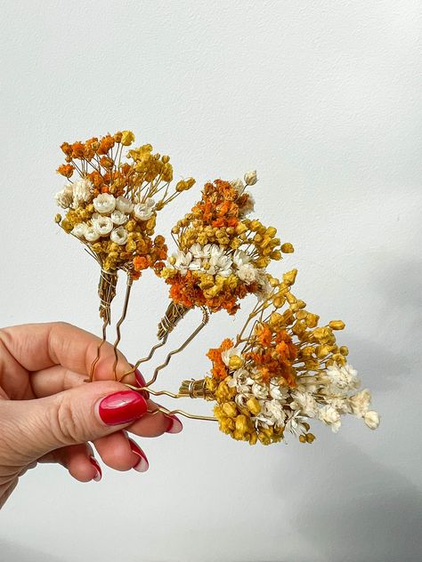 Dried Flower Hair Piece, Dried Bouquet Display, Wedding Boho Hair, Summer Country Wedding, Bouquet Display, Country Wedding Ceremony, Floral Bridal Comb, Flower Hair Pins Wedding, Boho Hair Accessories