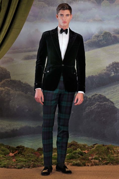 Tartan Trousers, Ralph Laurent, Mens Fashion 2018, Mens Fashion Swag, Dapper Mens Fashion, Men's Tuxedo, Milan Men's Fashion Week, Tartan Pants, Ralph Lauren Fall