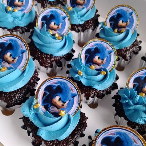 Hedgehog Cupcake, Sonic Birthday Cake, Sonic Birthday Parties, Sonic Party, Sonic Birthday, 6th Birthday Parties, Sons Birthday, Boy Birthday Parties, Birthday Cupcakes