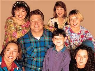 25 years later, 'Roseanne' creator reflects on working-class inspiration - TODAY.com. Roseanne is 25 years old this year a classic sitcom of the late 80's and early 90's that dealt with the loud lovable Conners family. Roseanne Tv Show, Roseanne Show, 80 Tv Shows, 90s Tv Shows, Roseanne Barr, 80s Tv, Classic Tv Shows, Family Tv, Bill Cosby