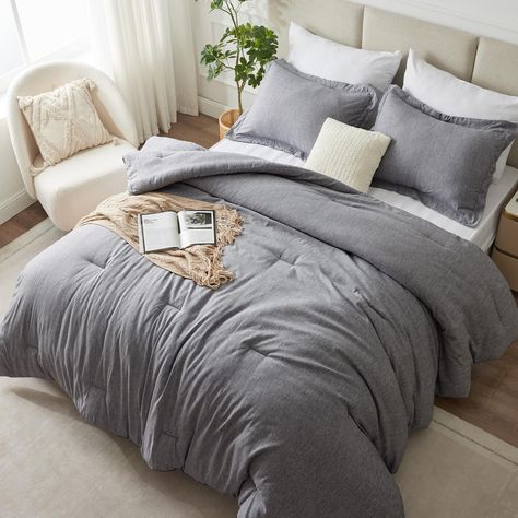 Grey bedding decor