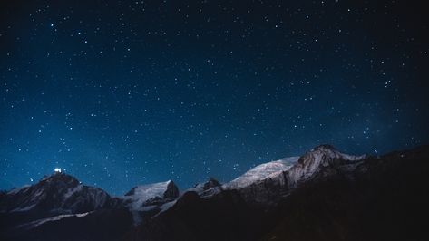 3840x2160 Wallpaper starry sky, mountains, night Night Sky Wallpaper Hd, Wallpaper Macbook Hd, Wallpaper Backgrounds Iphone Dark, Sea And Stars, Mountains Night, Mountain Night, 3840x2160 Wallpaper, Nature Background Images, Star Photography