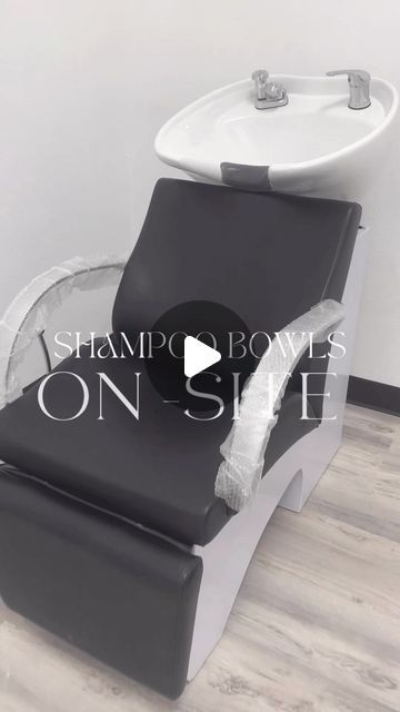 MY SUITE ANGELS ™ studio salon on Instagram: "Shampoo bowls onsite for my hair stylists renting🤞🏼  #salonsuite #boothrentalsalon #studiosalon #hendersonsalon" Salon Station Decor, Hair Salon Stations, Bowl Chair, Salon Stations, Shampoo Bowls, Hair Salon, Hair Stylist, Hair