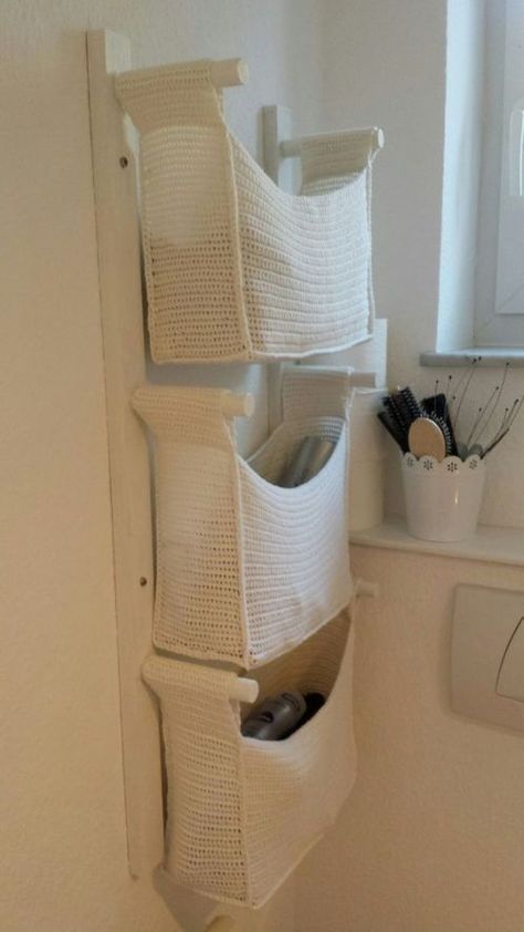 #bathroom #storagehacks #bathroomremodel Easy Boat, Tiny Bathroom Ideas, Crochet Organizer, Crochet Storage, Boat Food, Small Bathroom Ideas On A Budget, Crochet Wall Hangings, Small Bathroom Ideas Modern, Lake Food