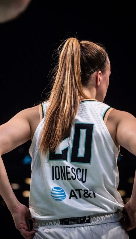 Sabrina Ionescu Wallpaper, New York Liberty Wnba, Emily Engstler, Kate Martin, Sabrina Ionescu, New York Liberty, Basketball Girlfriend, Basketball Posters, Basketball Season