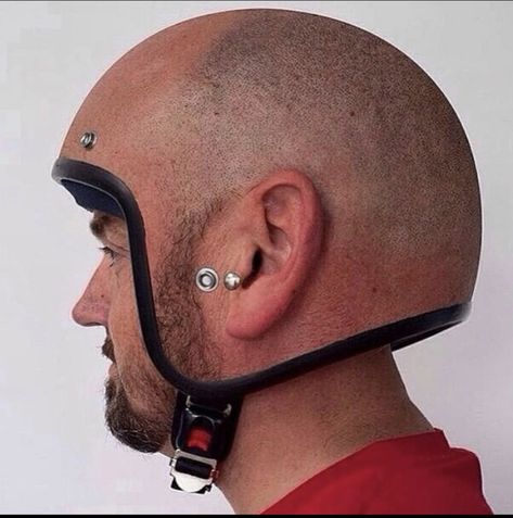 Motorcycle Humor, Cool Motorcycle Helmets, Bike Pump, Cool Bike Accessories, Funny Images Laughter, Cool Motorcycles, Triumph Motorcycles, Anime Memes Funny, Bike Accessories