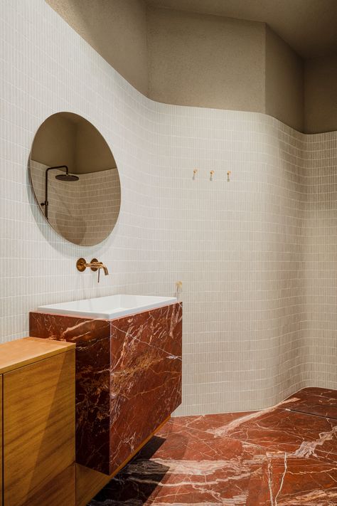 Marble Slab Bathroom, Historic Apartment, Toilette Design, French Dining Chairs, Restroom Design, Timber Walls, Red Marble, Retro Bathrooms, Tile Inspiration