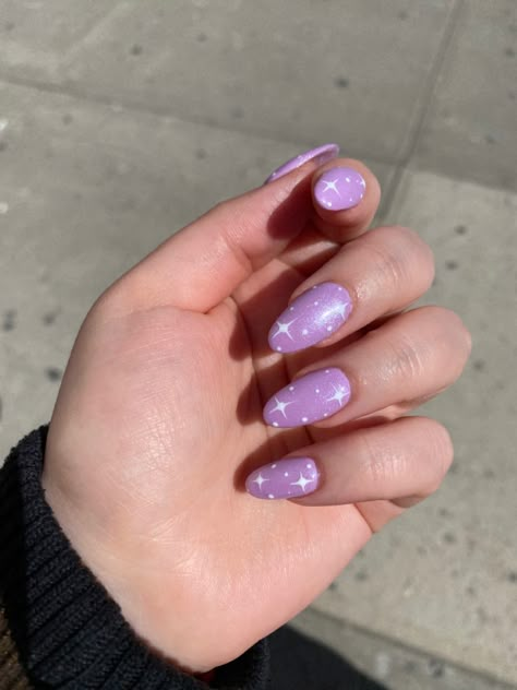 Lilac Nails White Design, Anime Sparkle Nails, White And Dark Purple Nails, Purple And White Short Nails, Orange And Lavender Nails, Light Purple Almond Nails Design, Purple Nails White Tips, Purple Nails With Sparkle, Purple Nails With Stars