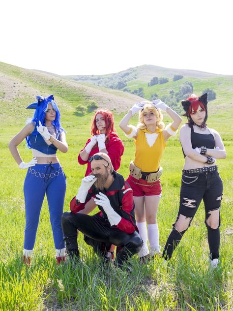 Tails Sonic Inspired Outfits, Sonic Group Costume, Tails Sonic Cosplay, Sonic And Shadow Cosplay, Sonic The Hedgehog Outfit, Silver The Hedgehog Cosplay, Sonic Outfit Ideas, Sonic The Hedgehog Cosplay, Shadow The Hedgehog Outfit