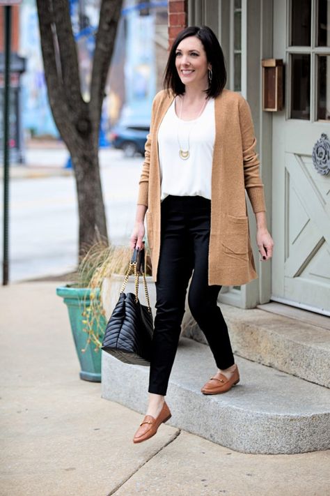 Camel Cardigan Outfit, Cardigan Outfit Work, Long Cardigan Outfit, Work Appropriate Outfits, Khaki Pants Outfit, Black Pants Outfit, Cardigan Outfit, Cardigan Outfits, Hope Is