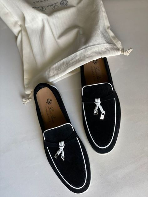 Lora Piana, Gents Shoes, Shoes Trends, Fashion Shoes Heels, Mens Fashion Wear, Shoes Heels Classy, Classy Shoes, Heels Classy, Shoes Luxury