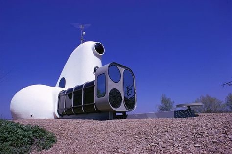 Ant Farm, San Francisco Design, Porthole Window, Architect Magazine, Ant Farms, Concrete Forms, Weekend House, Poured Concrete, Mayan Ruins