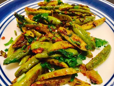 #KundruDryVeg #KundruDryVegRecipe #HowToMakeKundruDryVeg #DryVeg #KundruRecipe #Kundru Ivy Gourd, Veg Recipe, Dried Mangoes, Chapati, Recipe Steps, Green Vegetables, Veg Recipes, Garam Masala, Cooking Time