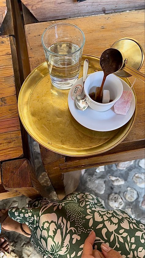 City Baby, Arabic Coffee, Coffee Aesthetic, Turkish Coffee, V60 Coffee, Autumn Inspiration, Coffee Time, Coffee Lover, Coffee Shop