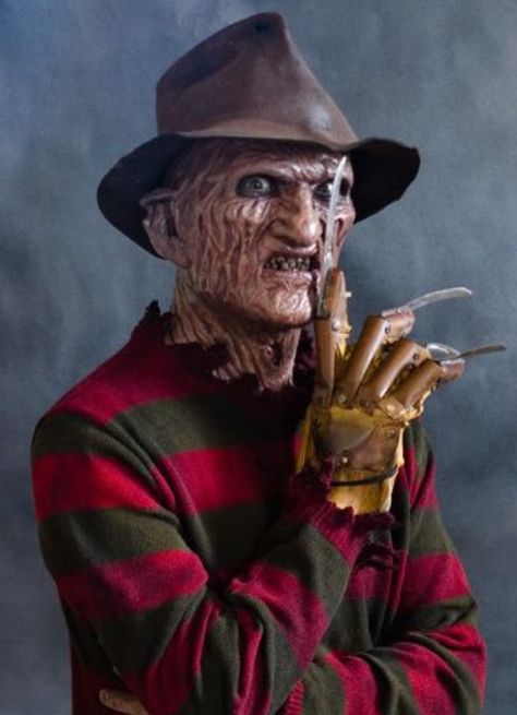 Freddy Kruger. Freddy Horror, Freddy Krueger Art, Robert Englund, New Nightmare, Horror Pictures, Slasher Movies, Tapered Square, A Nightmare On Elm Street, Fair Play