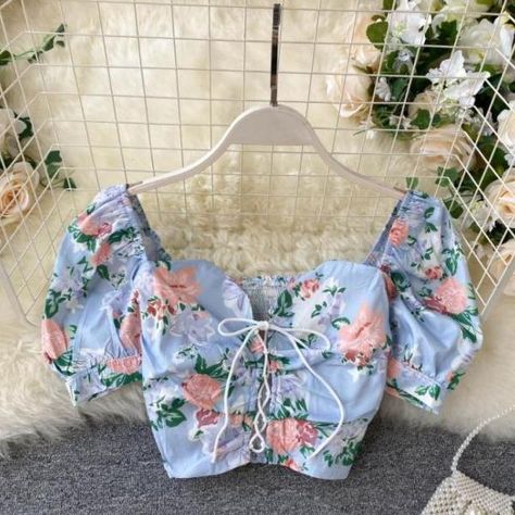 Aesthetic Tops, Bandage Crop Top, Crop Top Summer, Flower Print Top, Gothic Shirts, Blouses Women, Short Blouses, Work Place, Summer Crop Tops