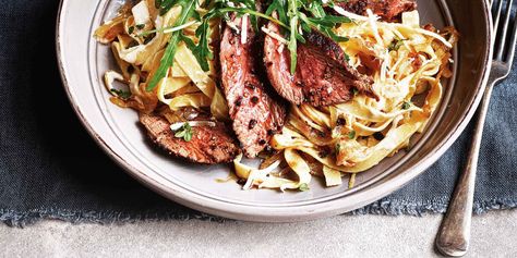 With caramelised omions, crème fraîche and beef fillet steak, this sophisticated pasta dish is sure to impress - give it a go for date night Beef Fillet Pasta, Flap Meat Recipes, Recipes Steak, Tagliatelle Pasta, Steak Pasta, Caramelised Onion, Fillet Steak, Uk Recipes, Beef Fillet