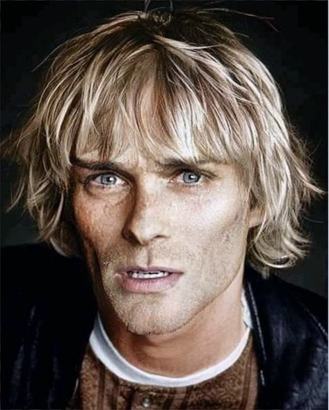 Just an estimate of what Kurt would look like now… Rocker Haircut Men, Kurt Cobain Black Hair, Kurt Cobain Hairstyle, Kurt Cobain Haircut, Kurt Cobain Short Hair, Kurt Cobain Icons, Kurt Cobain Dress, Happy 52nd Birthday, Nirvana Pictures