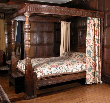 English four poster bed Curtain Beds, Luxury Wooden Bed, Tester Bed, Canopy Bedroom Sets, Canopy Bed Frame, Wooden Bed Design, Four Poster Bed, Dreams Beds, Gorgeous Bedrooms