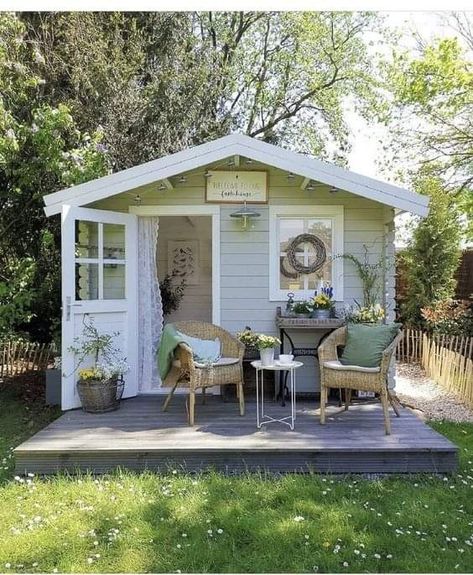 Tiny Backyard House, Tiny She Shed, Shed Exterior Ideas, Sheds Ideas Backyard, Summer House Interiors, Shed Tiny House, Corner Summer House, Craft Shed, Summer House Garden