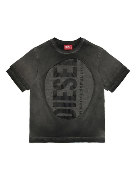 T-shirt con logo Diesel Shirts, Designer Boys, Diesel T Shirts, Birthday Fits, Kenzo Kids, Layered Design, Denim Design, Cute Simple Outfits, Lookbook Outfits