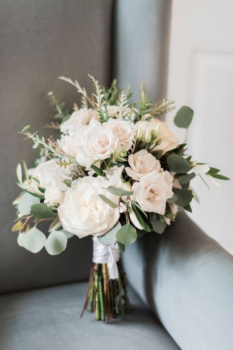 100+ Masterful Elegant Classy wedding ideas---DIY elegant white wedding bouquets for brides Rustic Spring Wedding, Blush Bouquet Wedding, Greenery Wedding Bouquet, Spring Wedding Bouquets, Diy Bridal Bouquet, Copper Wedding, White Wedding Bouquets, Artificial Silk Flowers, White Wedding Flowers