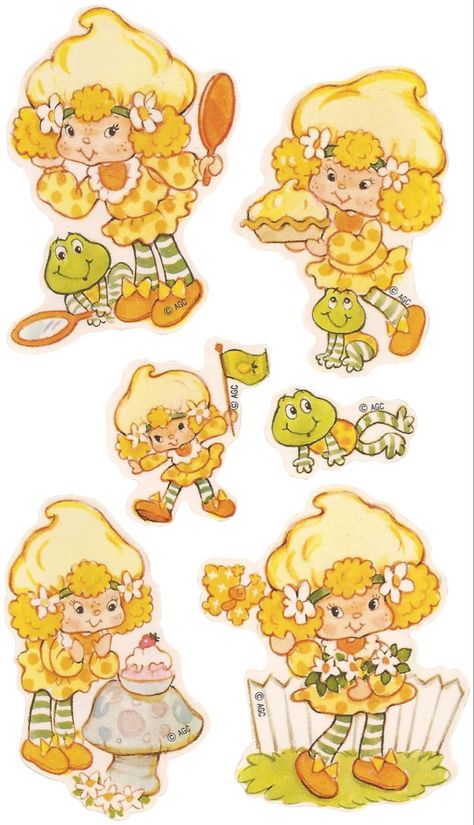 Not my picture Kida Disney, Strawberry Shortcake Coloring Pages, Sticker Images, Berry Shortcake, Strawberry Shortcake Cartoon, Strawberry Shortcake Characters, Strawberry Shortcake Doll, Vintage Strawberry Shortcake, Paper Toy