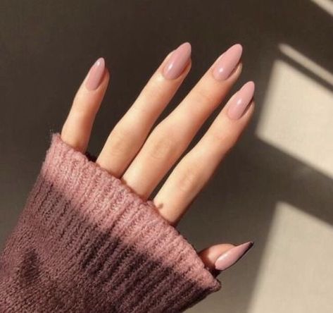 Mauve Nails, Prettiest Celebrities, November Nails, Neutral Nails, Minimalist Nails, Manicure Y Pedicure, Dream Nails, Chic Nails, Pixie Cuts