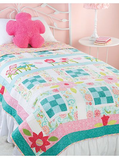 Carina Pattern Aplique Quilts, Quilts For Kids, Farm Quilt Patterns, Draps Design, Bed Quilt Patterns, Crib Quilt Pattern, Kid Quilts Patterns, Quilted Curtains, Designer Bed Sheets