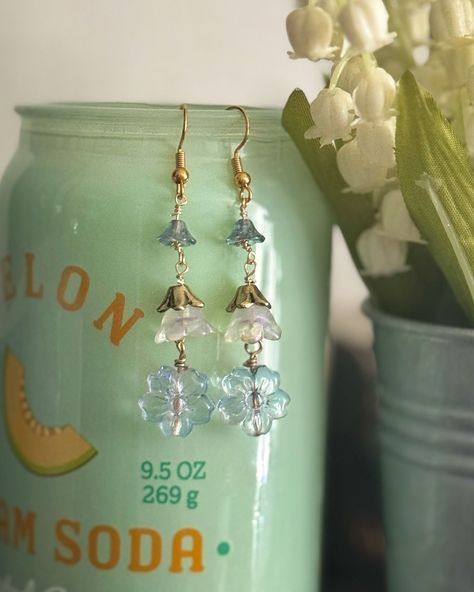 obsessed with these🫶🏻 #Naturelnspiration #HandmadeJewelry #HandmadeWithLove #foryou #foryoujewels #Aesthetic #JewelryBusiness #NaturalBeauty #cottagecore #fairycoreaesthetic #fairycorejewelry Cottagecore Earrings, Cottagecore Jewelry, Fairy Earrings, Dreamy Aesthetic, Diy Jewelry Earrings, Fairycore Aesthetic, Jewelry Business, Soft Girl, Fairy Core