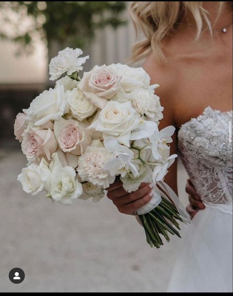 Bride Bouquets Light Pink, White And Blush Bouquet Wedding, Bridal Bouquet Classic Elegant, White And Blush Rose Bouquet, Pink Flower Bouquet Wedding, Wedding Bouquets Bride White, White And Blush Bridal Bouquet, Pink And White Wedding Bouquet, Light Pink Bouquet