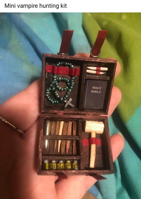 Vampire Hunter Kit, Vampire Hunting Kit, Vampire Kit, Mini Apothecary, Apothecary Shop, Barbie House Furniture, Fantasy Map Making, Sister Crafts, Doll House Crafts