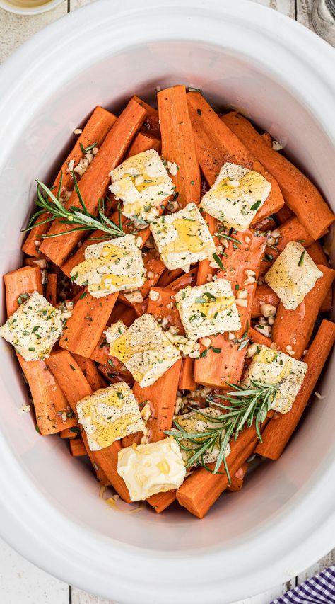 Thanksgiving Side Dishes Instant Pot, Easy Thanksgiving Vegetable Dish, Carrot Sides For Thanksgiving, Carrot Slow Cooker, Crock Pot Veggies Slow Cooker, Thanksgiving Savory Recipes, Best Thanksgiving Carrots, Thanksgiving Veggies Crockpot, Thanks Giving Crockpot Recipes