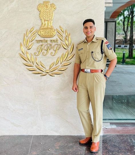 Ips Uniform, Ips Police Wallpaper, Police Images, Police Wallpaper, Suraj Sharma, Police Photo, Freefire Background For Editing, Indian Police, Indian Police Service