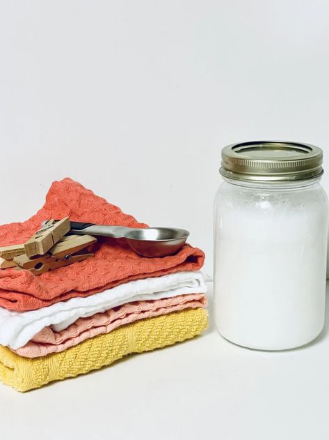 DIY Oxi Clean For Laundry Stains — CraftBits.com Diy Oxiclean, Diy Laundry Stain Remover, Oxi Clean, Laundry Stain Remover, Soap Making Recipes, Laundry Stains, Homemade Laundry, Diy Laundry, Dollar Tree Store