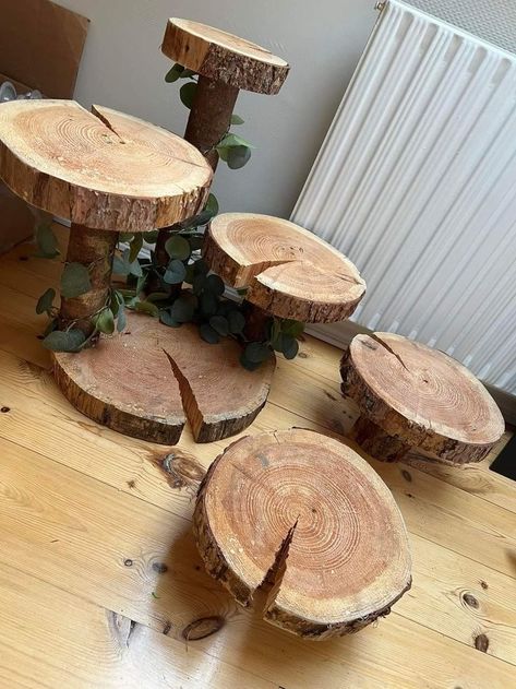 Dessert Table With Wood Rounds, Live Edge Cupcake Stand, Wooden Dessert Display, Rustic Wedding Cake Table Set Up, Forrest Weddings Decoration, Rustic Desert Table, Rustic Wedding Food Ideas Buffet, Rustic Dessert Table Wedding, Wedding Finger Food Ideas