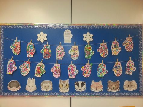 "The Mitten" bulletin board The Mitten Bulletin Board Ideas, Classroom Arrangement, Winter Unit, Early Childhood Activities, Preschool Rooms, The Mitten, Creative Curriculum, Preschool Class, Bulletin Board Decor