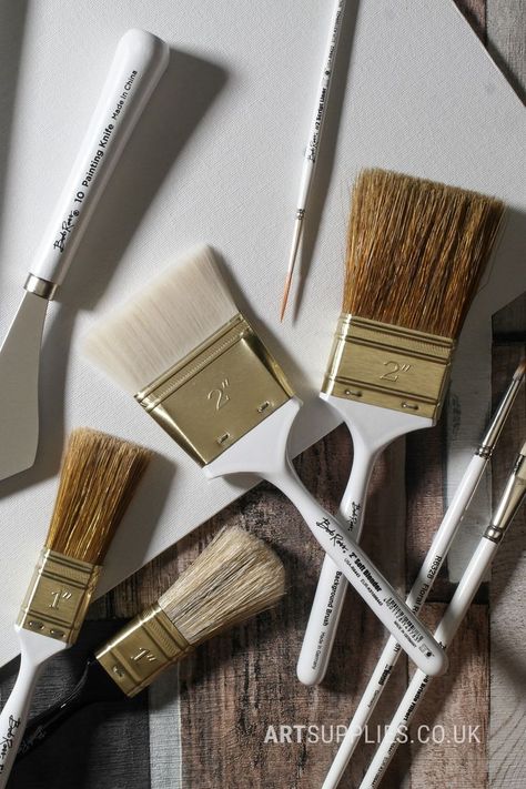 Paint Brushes Photography, Oil Painting Brushes, Business Diary, Painting Brushes, Artsy Aesthetic, Illustrator Brushes, Leather Binder, Photoshop Painting, Artist Aesthetic