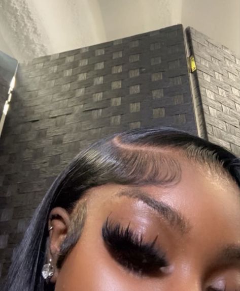 Lashes Picture, Wig Edges, Best Lash Extensions, Lashes Fake Eyelashes, Deep Side Part, Mink Eyelash Extensions, Lash Extensions Styles, Perfect Eyelashes