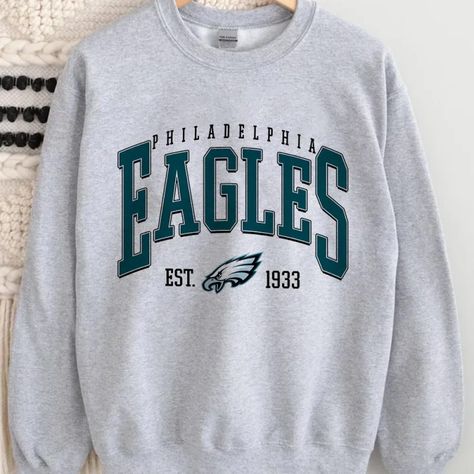 Vintage Philadelphia Eagles, Eagles Sweatshirt, Vintage Philadelphia, Football Team Shirts, Eagles Nfl, Football Sweatshirt, Sweatshirt Vintage, Team Shirts, Minnesota Vikings