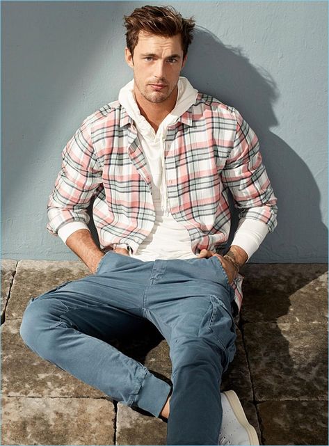 Christian Hogue wears a LE 31 pastel check shirt, hoodie, and Italian cargo joggers with Adidas x Pharrell Williams Stan Smith sneakers. Christian Hogue, Jack And Jones, Date Outfit Casual, Plaid Shirt Men, Plaid Outfits, Men Style Tips, Mens Spring, Elton John, Check Shirt