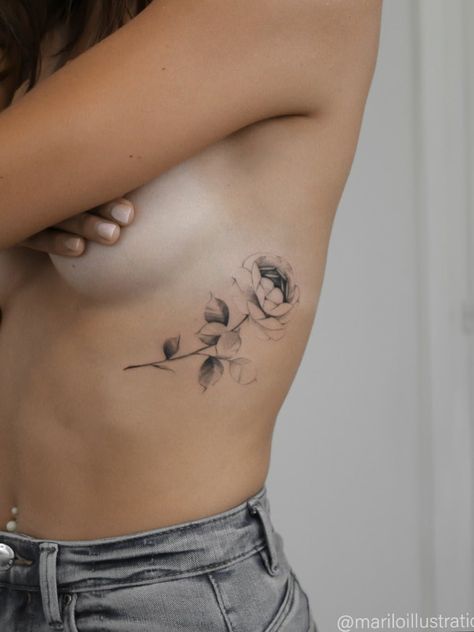 Floral Rib Tattoo, Rose Rib Tattoos, Side Thigh Tattoos Women, Flower Tattoo On Ribs, Tattoos On Side Ribs, Side Thigh Tattoos, Rose Tattoo Thigh, Rib Tattoos For Women, Tiny Heart Tattoos