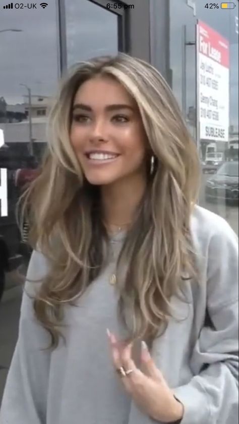 Light Brown Hair Ash Highlights, Summer Blonde For Brunettes, Light Ash Brown Hair With Blonde Highlights, Brown Hair With Blonde Highlights Summer, Ashy Blonde Hair Highlights, Ash Dirty Blonde Hair, Summer Blonde Hair Balayage, Ashy Dark Blonde Balayage, Dirty Blonde Balayage Dark Roots