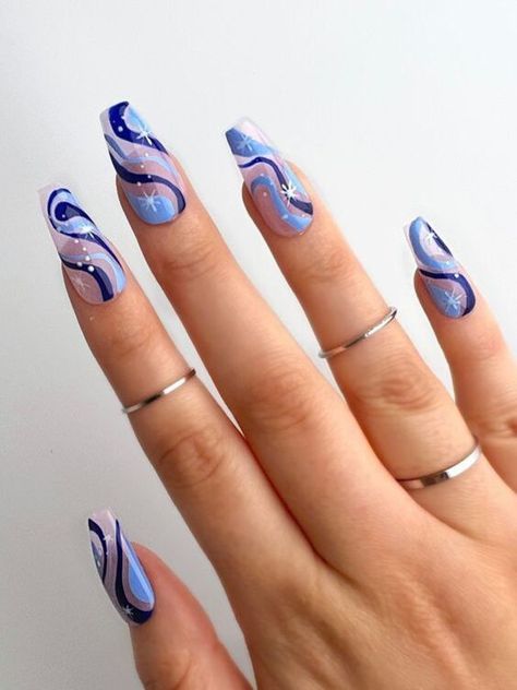 Discover May 2024's Trending Nail Designs: Colorful, Elegant & Bold Ideas Hand Nails, Summer Acrylic, Luxury Press On Nails, Summer Luxury, Purple Nail Designs, Girly Acrylic, Nails 2022, Her Nails, Oval Nails