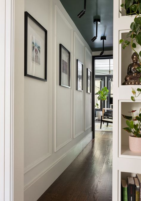 New York Townhome Interior, Craftsman Style Townhomes, Nyc Apartment Hallway, Ny Brownstone Interior, Ny Townhouse Interior, Modern Brownstone Interiors, Hallway Wall Lights Ideas, Townhomes Interior Design, Brownstone Homes Interior