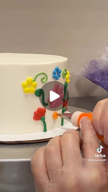 Mexican Cake Design, Mexican Flower Cake, Mexican Party Cake, Cantarito Cake, Mexican Cake Decoration, Fiesta Cake Ideas, Mexican Inspired Cake, Mexican Fiesta Cake Topper, Mexican Style Cake