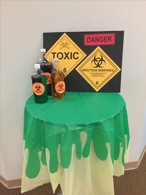 Halloween Lab Decorations, Radioactive Decorations, Science Party Ideas Decorations, Mad Science Lab Decorations, Halloween Decorations Zombie, Diy Science Decorations, Science Halloween Decor, Medical Halloween Decorations, Mad Scientist Decor