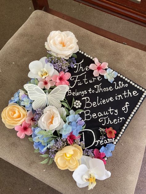 #FloralGraduationCap #graduation #gradcapideas Graduation Cap Decoration Flowers, Flowers On Graduation Cap, Graduation Cap Flowers, Flower Grad Cap, Grad Caps With Flowers, Floral Graduation Cap, Pink Grad Cap Ideas, Graduation Cap Floral, Floral Grad Cap