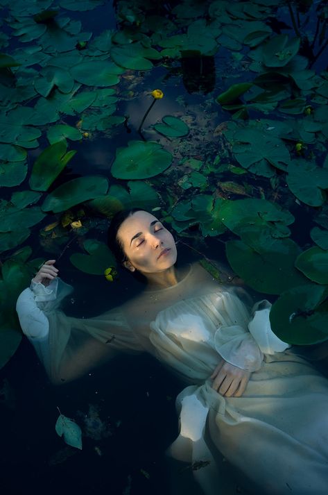 Marta Bevacqua, Deep Books, Fairy Photoshoot, Lake Photoshoot, Water Shoot, Moth Art, Water Nymphs, Body Of Water, Body Reference Poses